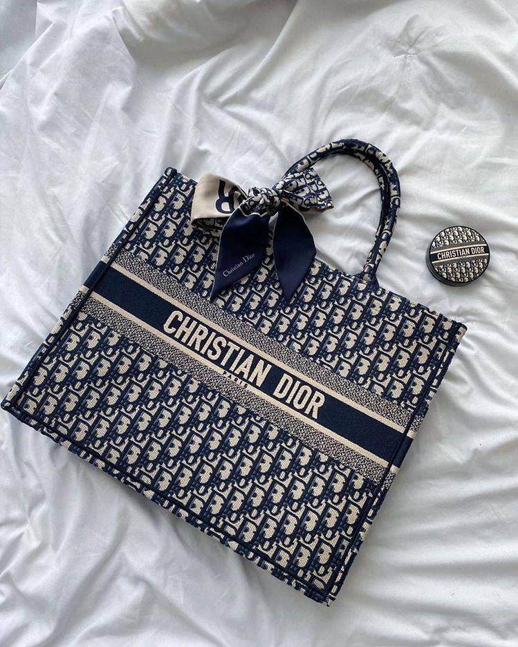 RibbonBag