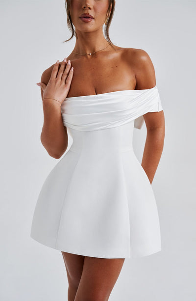 DALIA BOW