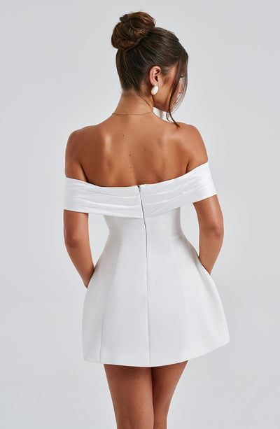 DALIA BOW